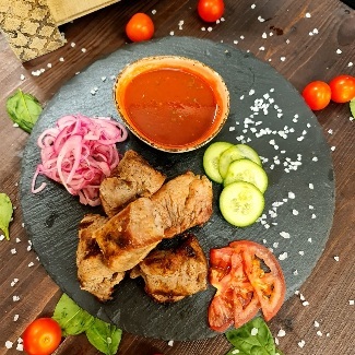 Шашлык из свиной шеи (200 гр)